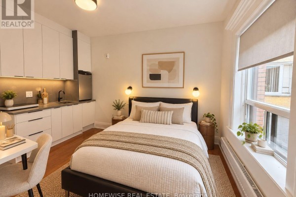 105 - 5 High Park Boulevard, Toronto, ON M6R1M5 Photo 3