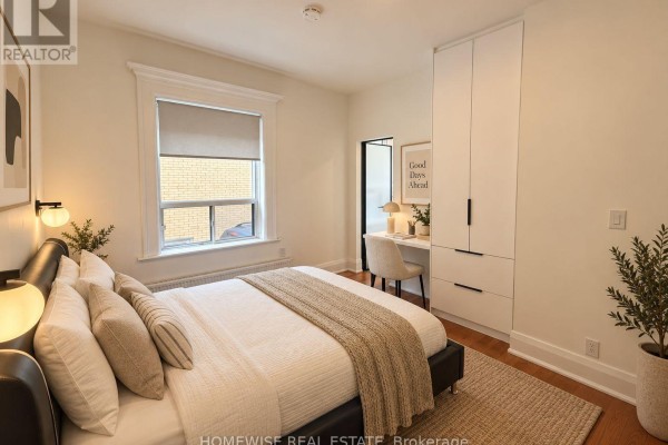 105 - 5 High Park Boulevard, Toronto, ON M6R1M5 Photo 4