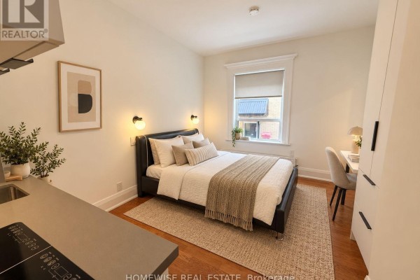 105 - 5 High Park Boulevard, Toronto, ON M6R1M5 Photo 5
