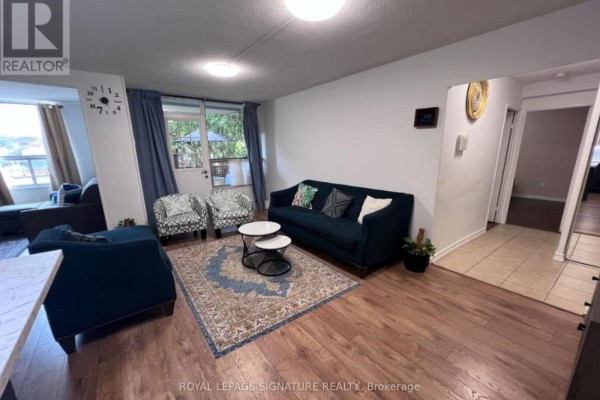 Dining room - 105 - 5 Shady Golfway, Toronto, ON M3C3A5 Photo 2