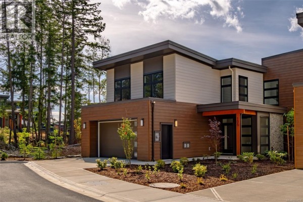 105 1220 Manzanita Pl, Nanaimo, BC, photo 2