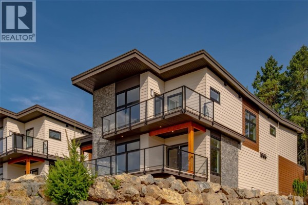 105 1220 Manzanita Pl, Nanaimo, BC, photo 3