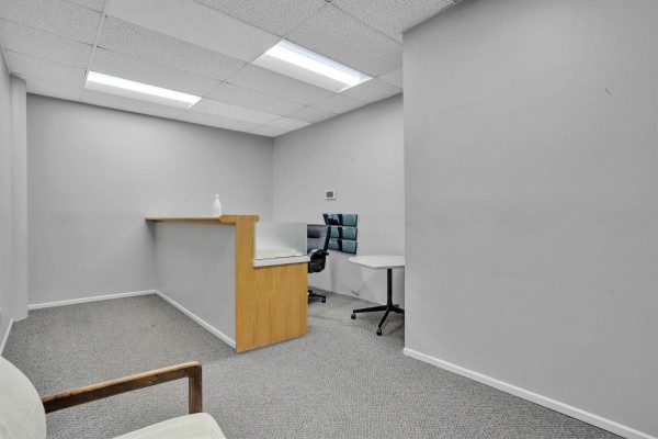105 13710 94a Avenue, Surrey, BC, photo 2