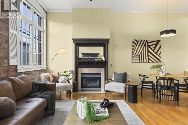 105 1811 W 16th Avenue, Vancouver, BC V6J2M3 Photo 4