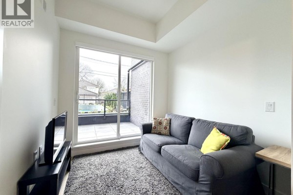 105 2268 E Broadway, Vancouver, BC V5N0L2 Photo 5