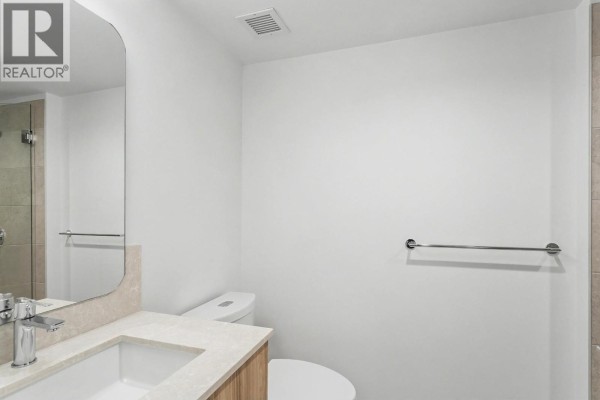 105 2304 Emery Court, North Vancouver, BC V7J0G3 Photo 4