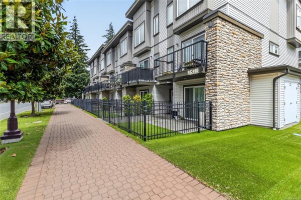 105 2821 Jacklin Rd, Langford, BC, photo 2