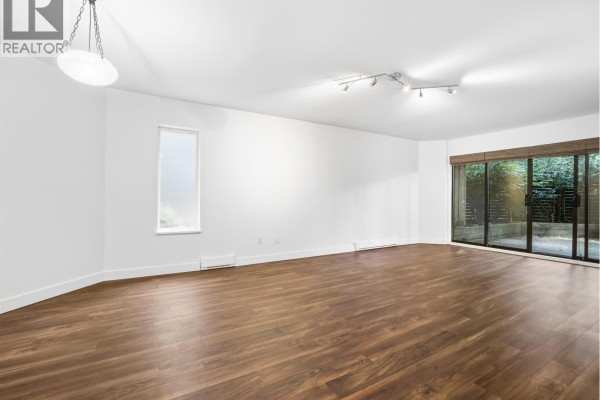 105 3191 Mountain Highway, North Vancouver, BC V7K2H4 Photo 4