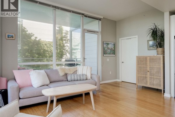 Ensuite - 105 399 Tyee Rd, Victoria, BC V9A0A8 Photo 3