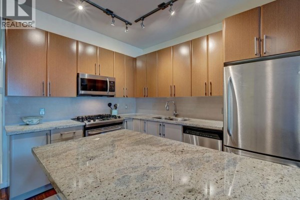 105 5160 Davis Bay Road, Sechelt, BC V7Z0H3 Photo 3