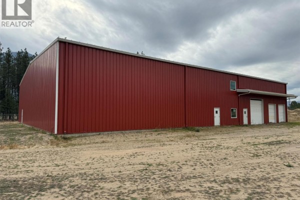 105 60th Avenue, Grand Forks, BC, photo 2