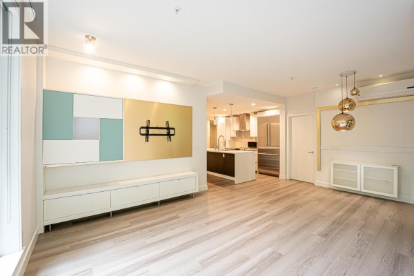 105 733 W 3rd Street, North Vancouver, BC V7M0C8 Photo 5