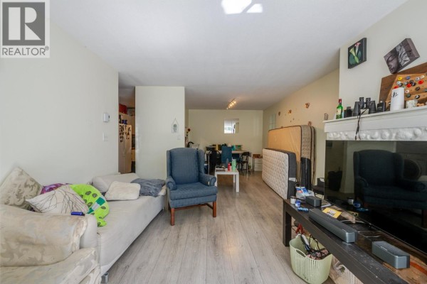 105 7431 Blundell Road, Richmond, BC V6Y3G8 Photo 5