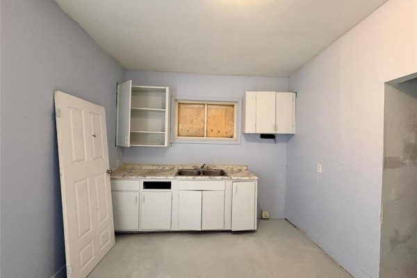 Bedroom - 105 Andrews Street, Winnipeg, MB R2W4S3 Photo 5