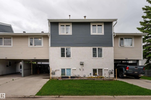 Primary Bedroom - 105 Callingwood Two Nw, Edmonton, AB T5T1A3 Photo 3