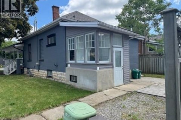 Bedroom - 105 Catharine Avenue, Brantford, ON N3T1Y1 Photo 5