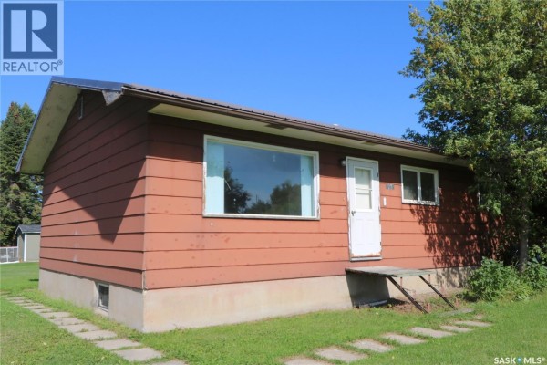 Dining room - 105 Fifth Avenue, Rhein, SK S0A3K0 Photo 2