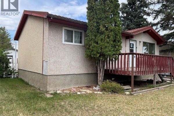 Bedroom - 105 Griffin Street, Maple Creek, SK S0N1N0 Photo 5