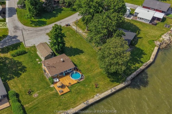 105 Island Crescent, Lighthouse Cove, ON N0P2L0 Photo 4