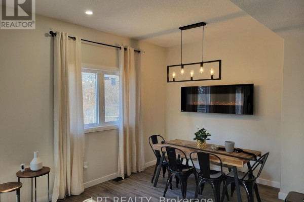 105 King Street E, Chatham Kent, ON N7M3N1 Photo 5