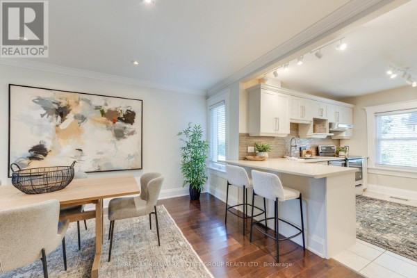 Den - 105 Lee Avenue, Toronto, ON M4E2P2 Photo 5