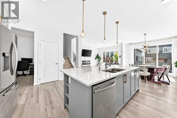 Pantry - 105 Magnolia Manor Se, Calgary, AB T3M3H8 Photo 5