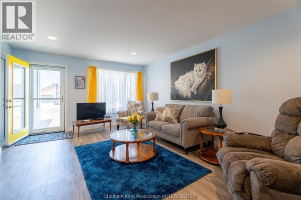 4pc Bathroom - 105 Moonstone Crescent, Chatham, ON N7M0S2 Photo 5
