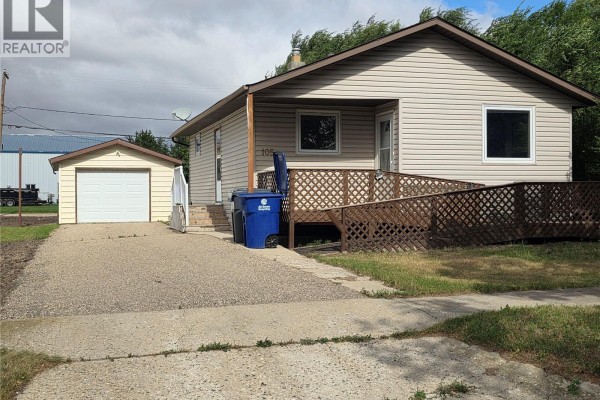 105 Ottawa Street, Davidson