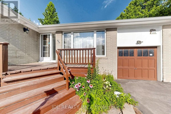 Primary Bedroom - 105 Park Avenue, Newmarket, ON L3Y1T6 Photo 4