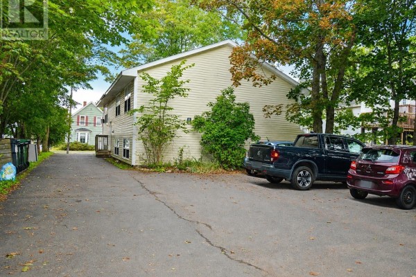 105 Park Street, Truro, NS B2N3J5 Photo 3