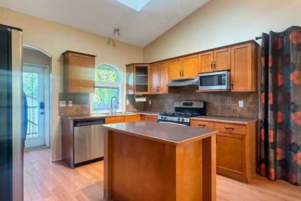 4pc Bathroom - 105 Riverwood Manor W, Lethbridge, AB T1K7X4 Photo 5