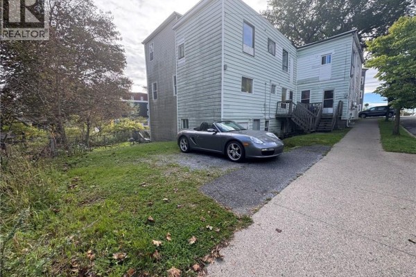 105 Victoria Street, Saint John, NB E2K1L5 Photo 3