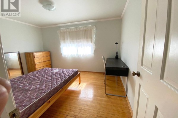 105 Whitehorn Crescent, Toronto, ON, photo 3