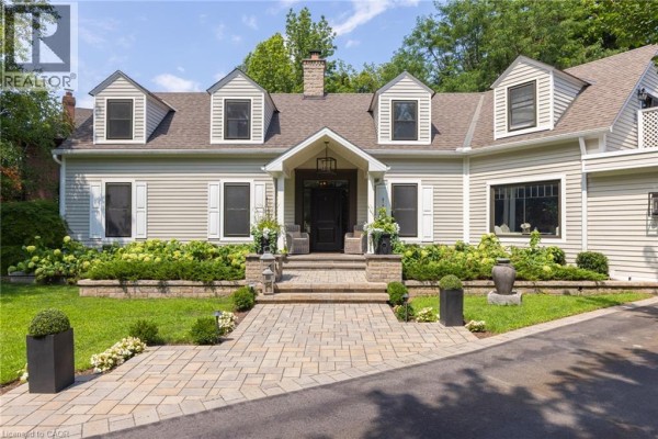 105 Whittington Place, Oakville, ON, photo 2