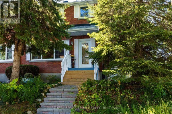 Family room - 1050 Apolydore Avenue, Ottawa, ON K1H8A9 Photo 2