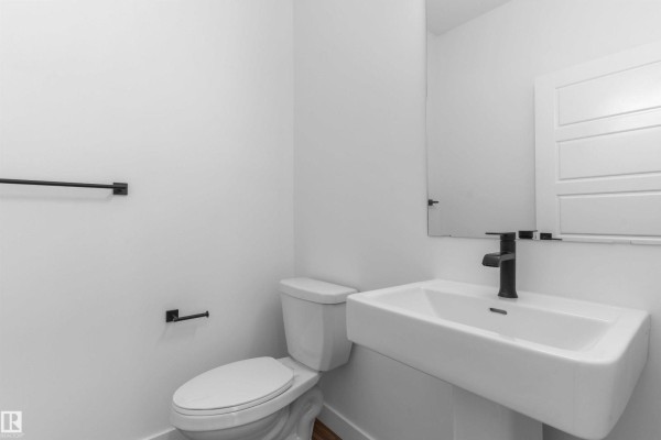 Primary Bedroom - 1050 Cristall Cr Sw, Edmonton, AB T6W5S6 Photo 4