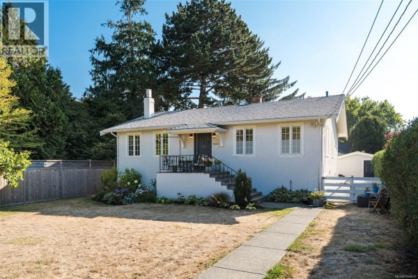 1050 Deal St, Oak Bay, BC, photo 3