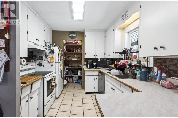 Family room - 1050 Scott Drive, Clearwater, BC V0E1N2 Photo 3