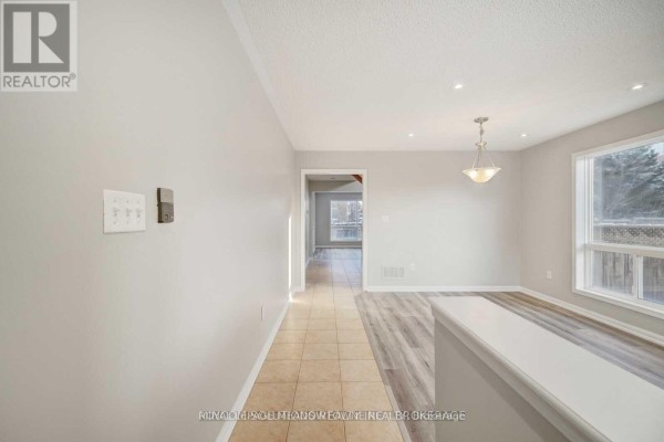 1050 Wickson Way, Milton, ON L9T6Y4 Photo 3
