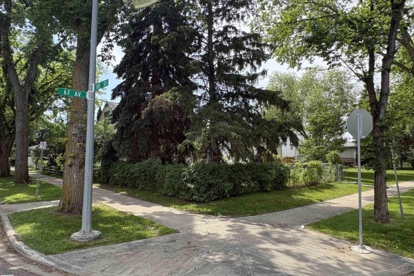 10503 67 Av Nw, Edmonton, AB, photo 3