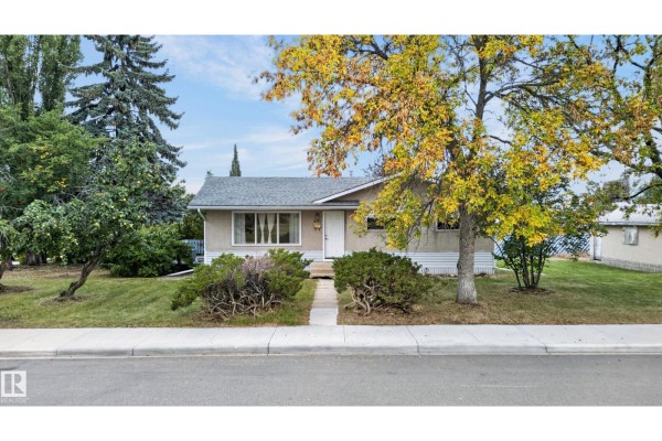 10508 60a Av Nw, Edmonton