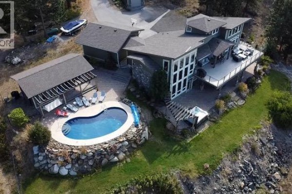 1051 Bullmoose Trail, Osoyoos, BC, photo 2