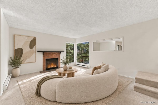 10511 Holly Park Lane, Surrey, BC V3R6X8 Photo 4