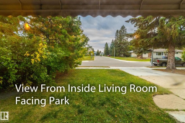 Family room - 10512 55 Av Nw, Edmonton, AB T6H0W7 Photo 4