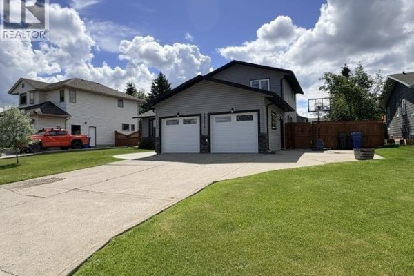 10515 114 Avenue, Fort St  John, BC, photo 2