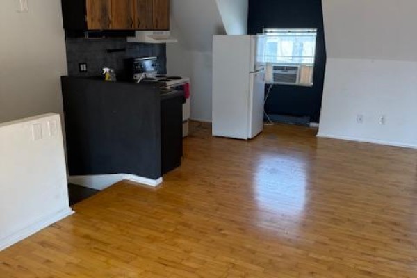 Loft - 1052 Bathurst Street, Toronto, ON M5R3G7 Photo 4