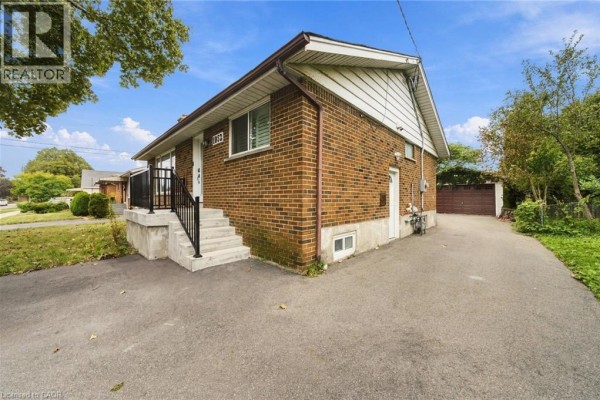 Bedroom - 1052 Fennell Avenue E Unit# Lower, Hamilton, ON L8T1R6 Photo 2