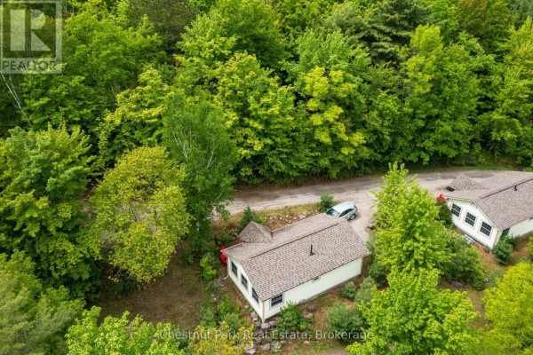 Primary Bedroom - 1052 Rat Bay 102-1 Road, Lake Of Bays, ON P1H2J6 Photo 4