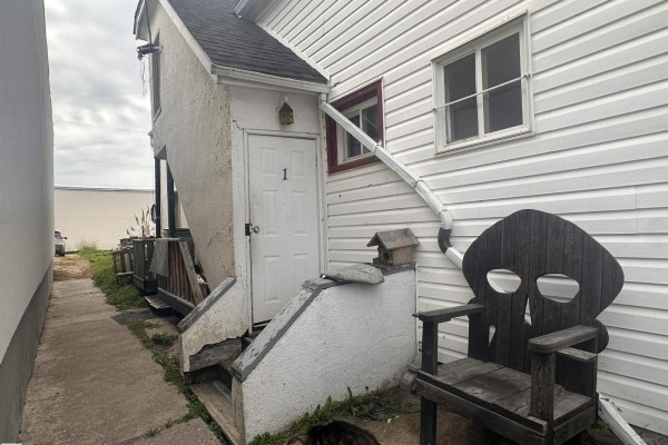 10528 100 Av, Westlock, AB, photo 2