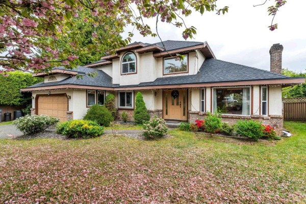 10528 168a Street, Surrey, BC V4N3H6 Photo 2